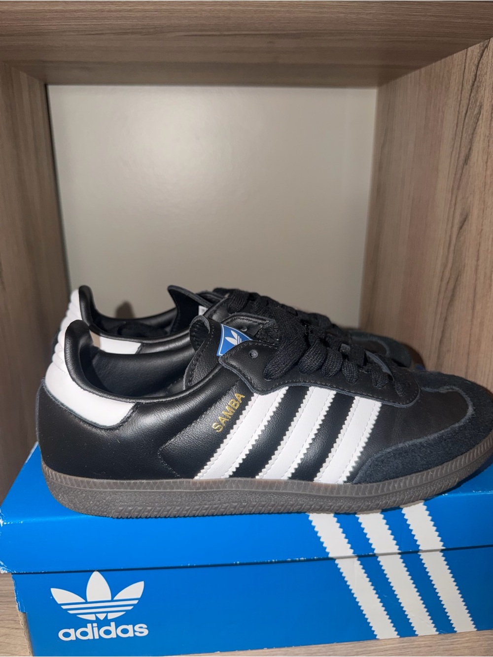 adidas Black Samba Sneakers - Picture 4 of 7